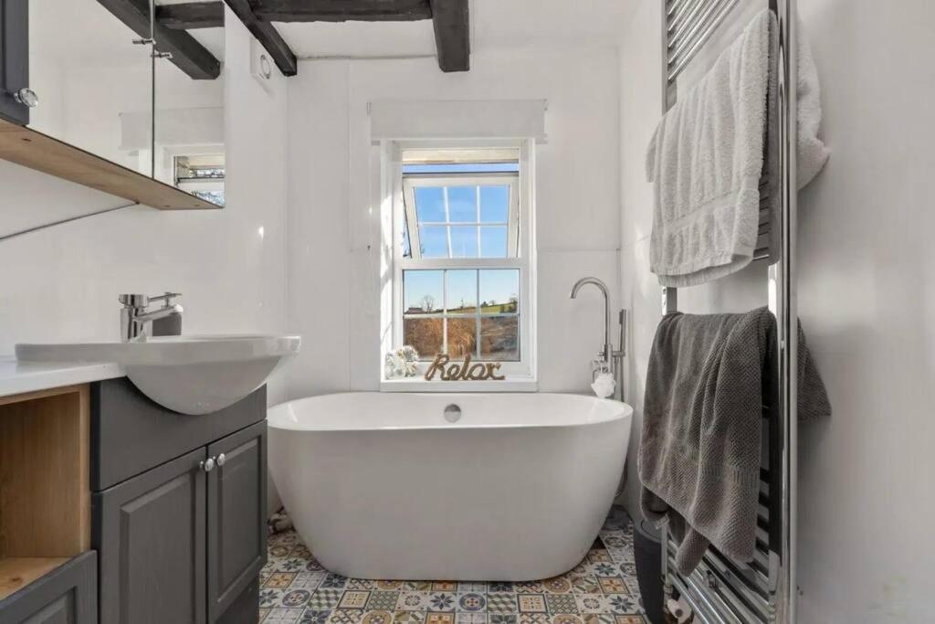 Foxen Holes Cottage 손더스풋 외부 사진